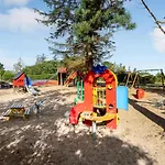 1 Bedroom Pet Friendly In *